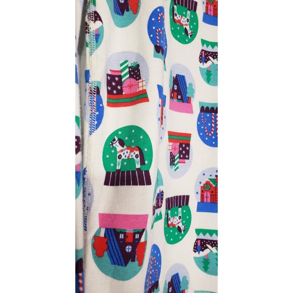 Hannah Andersson Snow Globe Pajamas 100% Organic Cotton‎ Size 6/7 - Picture 2 of 5